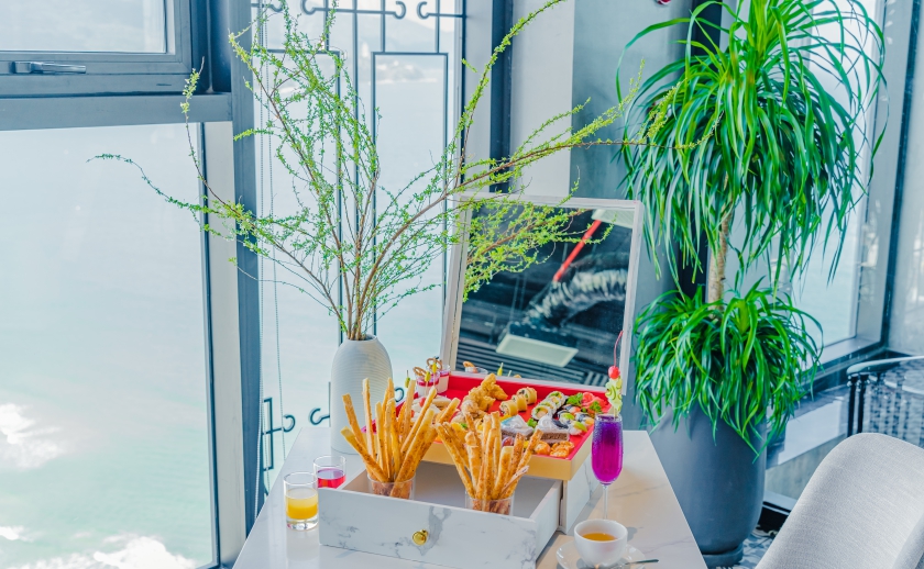 Ý tưởng trà chiều từ trên cao  – “đặc sản tinh thần” tại Peninsula